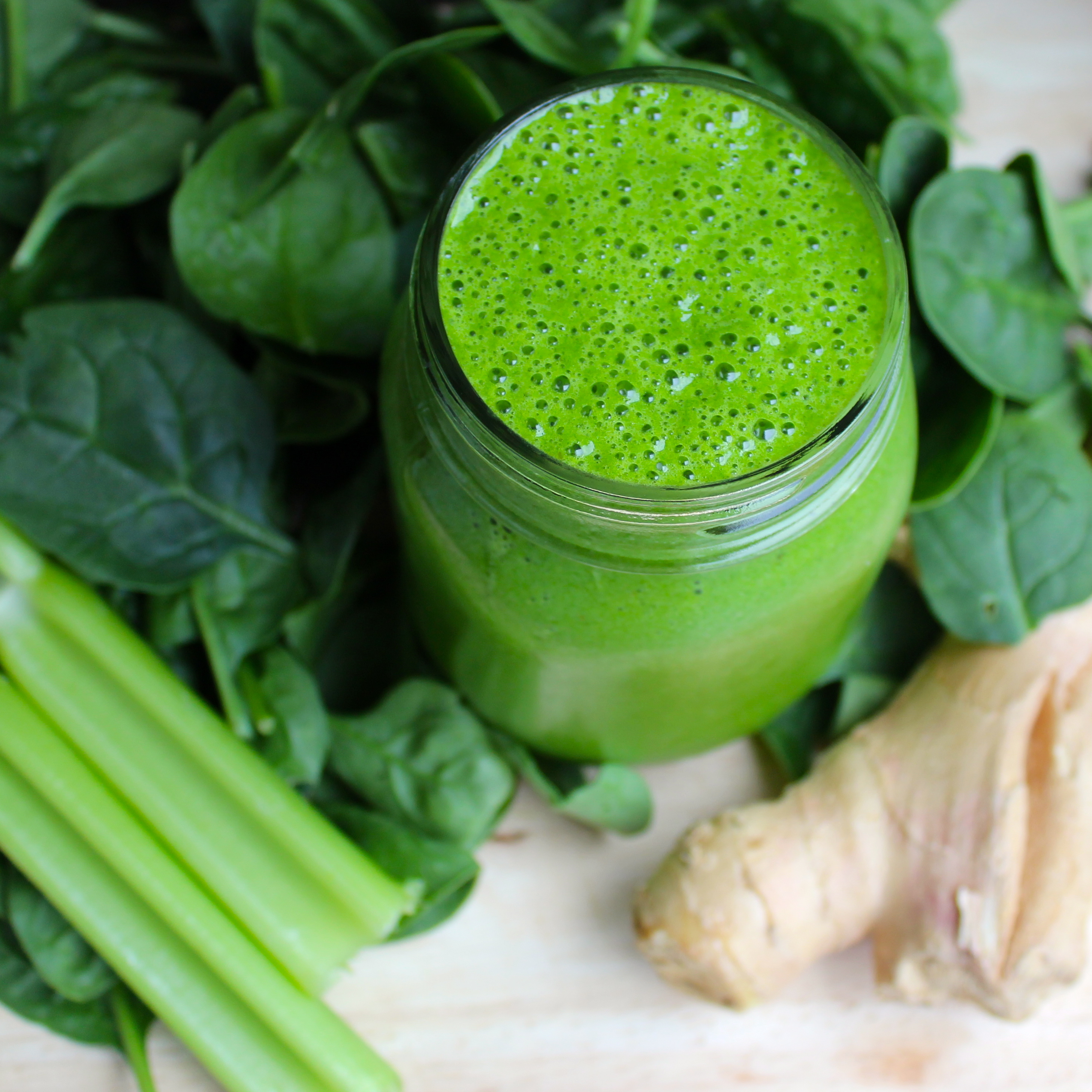 Why I Drink 1 Green Smoothie A Day